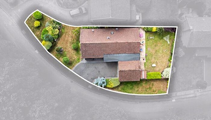3 Bedroom Detached Bungalow For Sale In Sandhurst Road, Four Oaks, Sutton Coldfield, B74