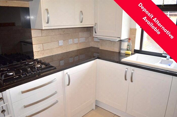 2 Bedroom Apartment To Rent In Holmwood Gardens, Wallington, SM6