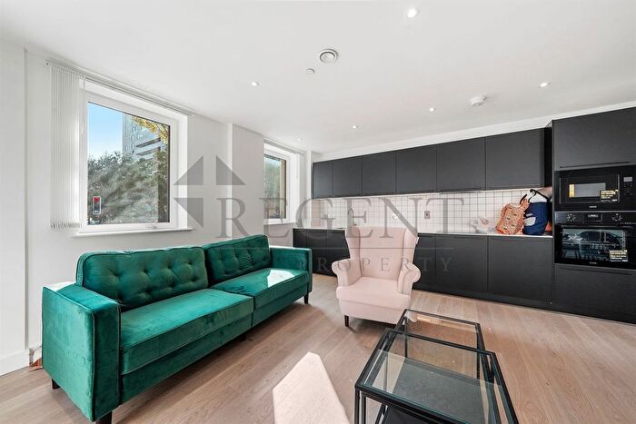 3 Bedroom Flat To Rent In Wayfare House, Cotton St, E14