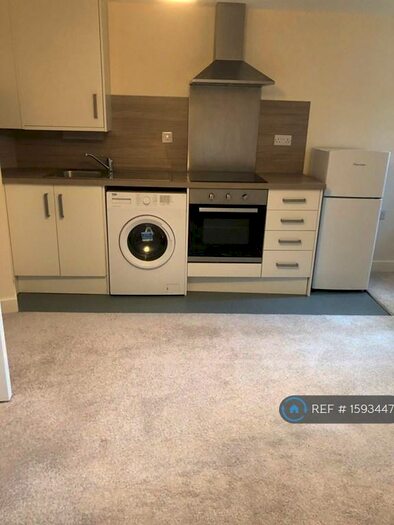 Studio To Rent In Claylands Road, Bishops Waltham, Southampton, SO32