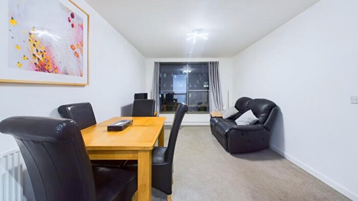 2 Bedroom Flat For Sale In Cathedral View, Full Street, Derby, Derbyshire, DE1
