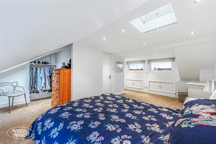 3 Bedroom Terraced House For Sale In Regina Terrace, London, W13