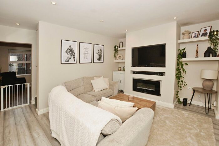 3 Bedroom Terraced House For Sale In Oaks Road, Folkestone, Kent, CT20