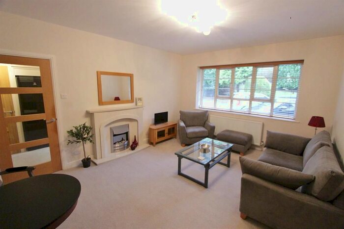 1 Bedroom Flat To Rent In Stumperlowe Lane, Sheffield, S10