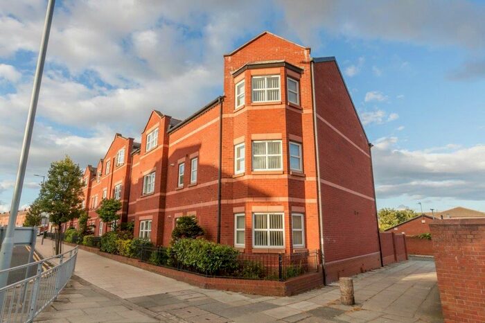 2 Bedroom Flat To Rent In Lime Grove, Seaforth, Liverpool L21