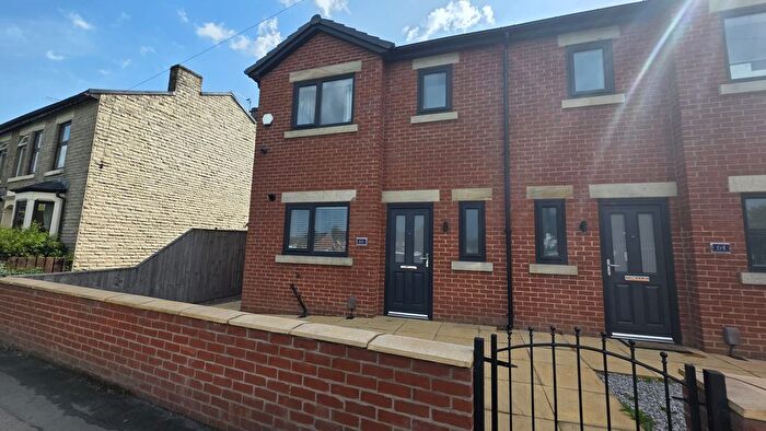 3 Bedroom Semi-Detached House To Rent In George Street, Heywood, OL10
