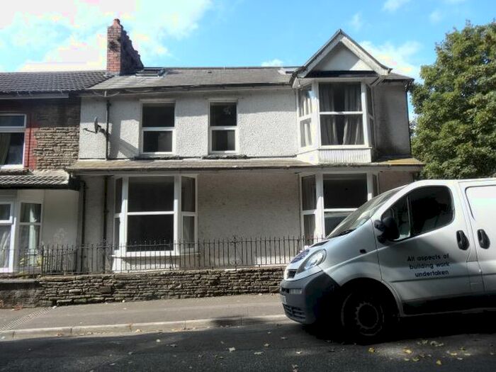 6 Bedroom End Of Terrace House To Rent In Lawn Terrace, Treforest, Pontypridd, CF37