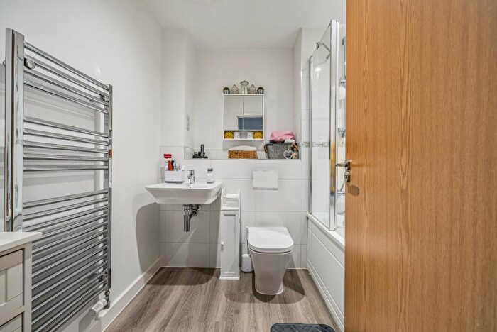 2 Bedroom Semi-Detached House For Sale In Limestone Lane, Faringdon, Oxfordshire, SN7