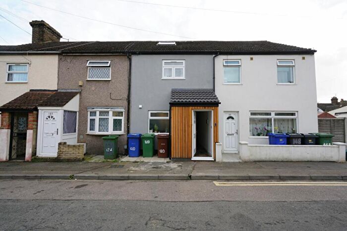 1 Bedroom Terraced House To Rent In William Street, Grays, RM17