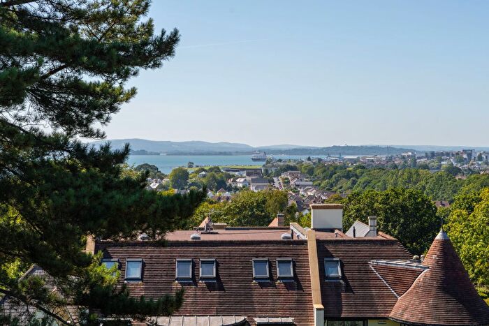 2 Bedroom Flat To Rent In Alton Road, Poole, BH14