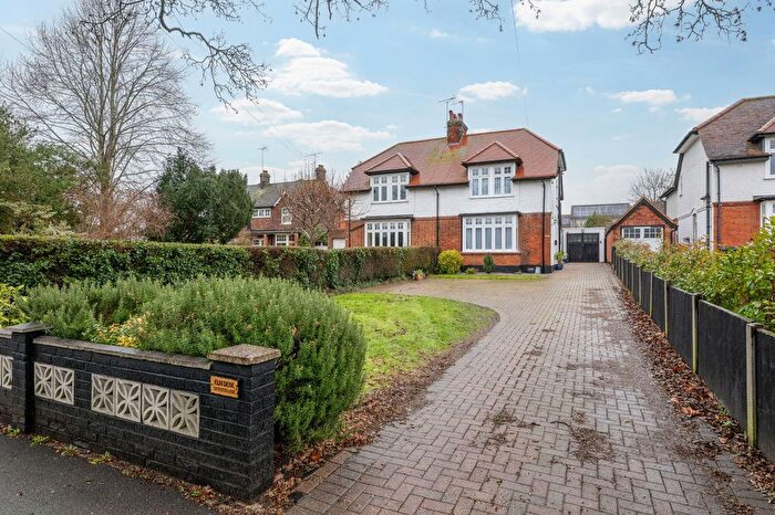 3 Bedroom Semi Detached House For Sale In Green Lane, Letchworth Garden City, SG6