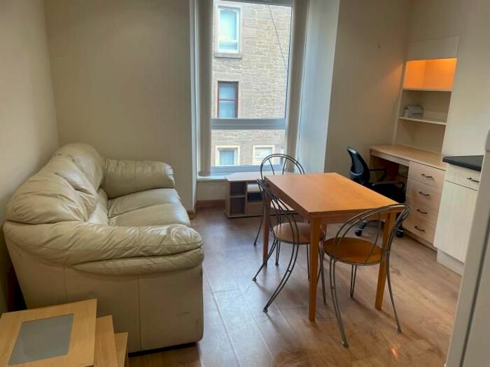 1 Bedroom Flat To Rent In Blackness Road, Dundee, DD1