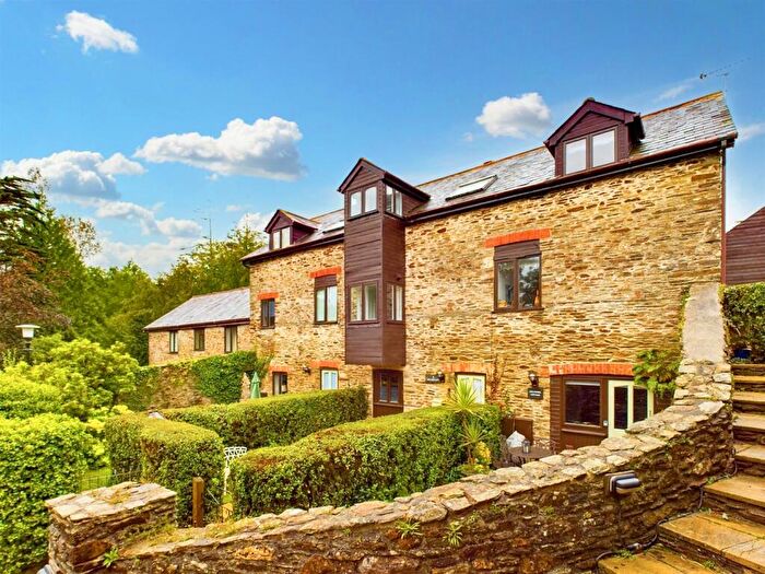 2 Bedroom Barn Conversion For Sale In Modbury, Ivybridge, PL21