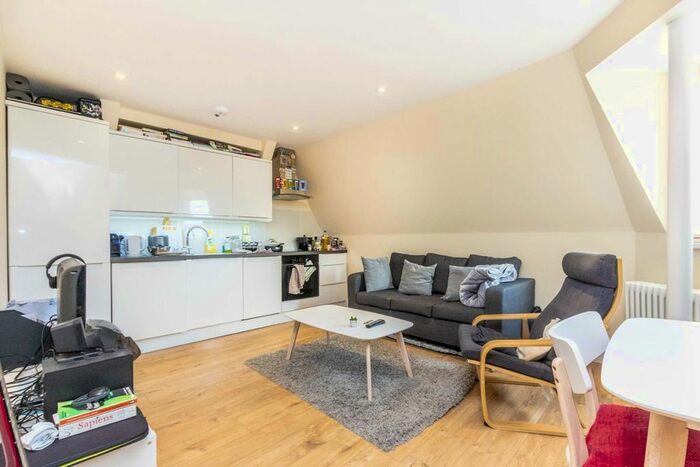 1 Bedroom Flat To Rent In Putney High Street, London, SW15