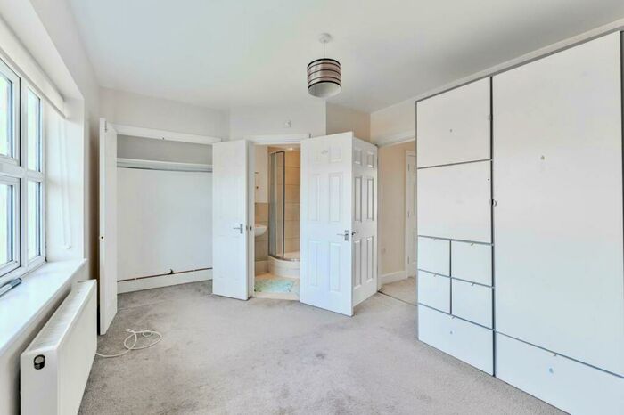 3 Bedroom Terraced House To Rent In Lavender Close, London, , Chingford, London, E4