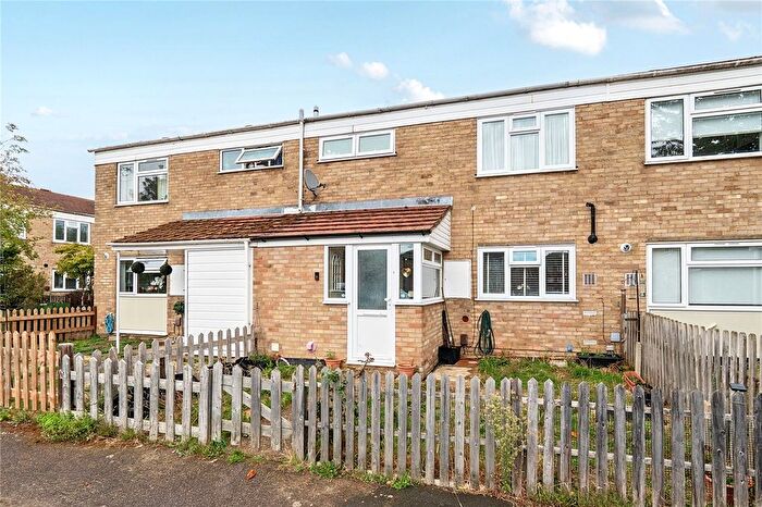 3 Bedroom Terraced House For Sale In Oakbank Avenue, Walton-On-Thames, KT12