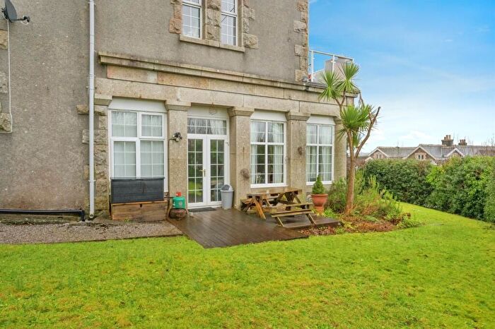 2 Bedroom Property To Rent In Crescent Road, Ivybridge, PL21
