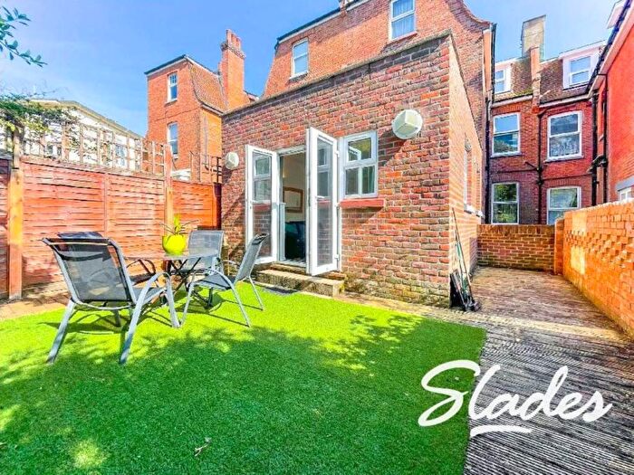 1 Bedroom Flat To Rent In Undercliff Road, Boscombe Spa, Bournemouth, BH5