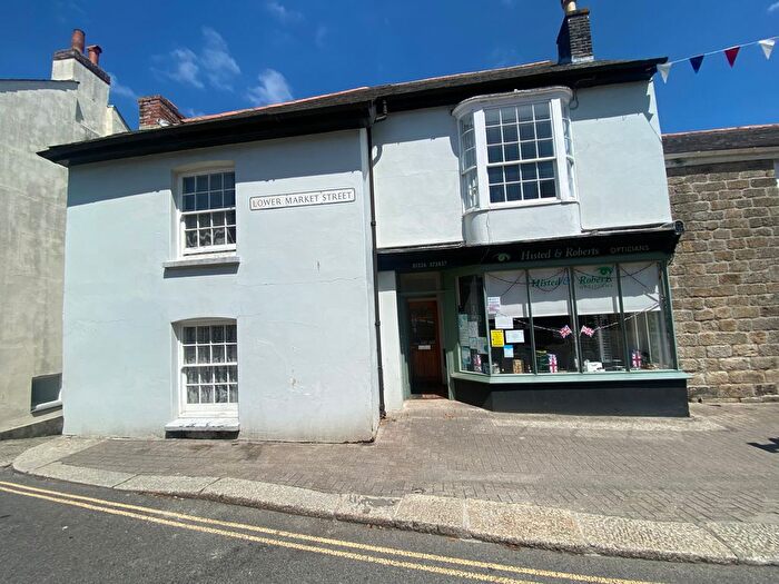 2 Bedroom Maisonette To Rent In Lower Market Street, Penryn, TR10