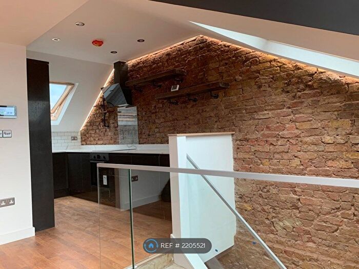 2 Bedroom Maisonette To Rent In Ridge Road, London, N8