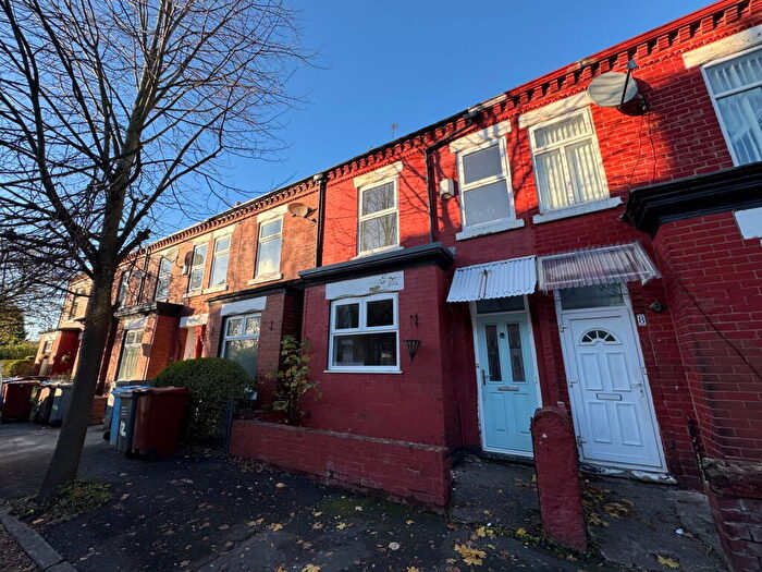 3 Bedroom Terraced House For Sale In Elmgate Grove, Levenshulme, M19