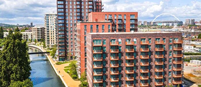 3 Bedroom Flat To Rent In Waterview House Quay Walk Wembley, HA0
