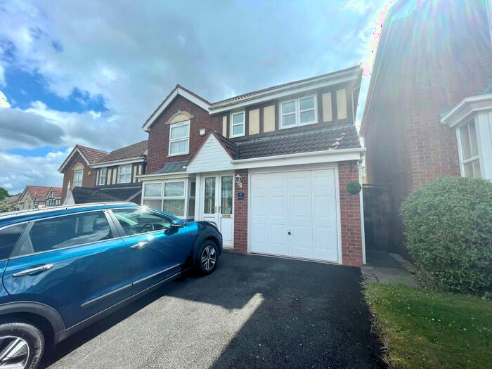 4 Bedroom House To Rent In Bellfield, Northfield, B31