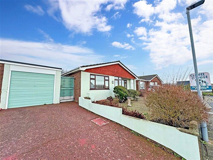 3 Bedroom Detached Bungalow For Sale In Mcwilliam Road, Woodingdean, Brighton, East Sussex, BN2