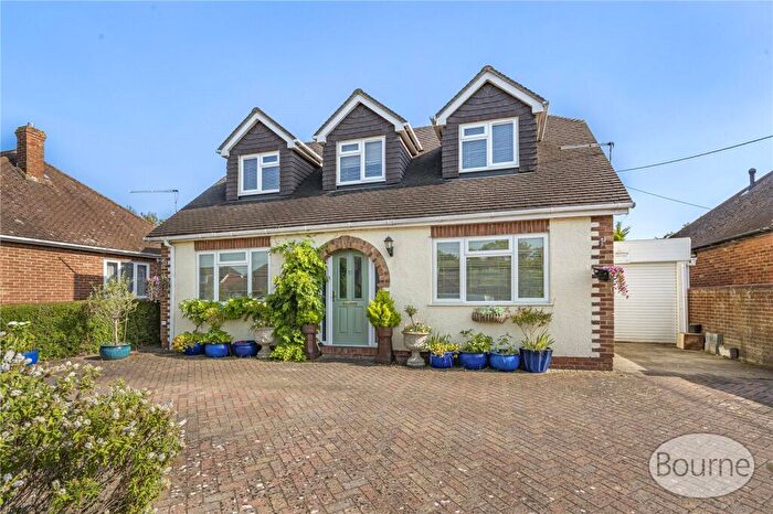 4 Bedroom Bungalow For Sale In Christmas Pie Avenue, Normandy, Guildford, Surrey, GU3