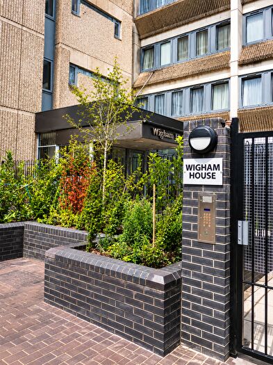 2 Bedroom Flat To Rent In Wigham House, Wakering Road, Barking, Essex, IG11
