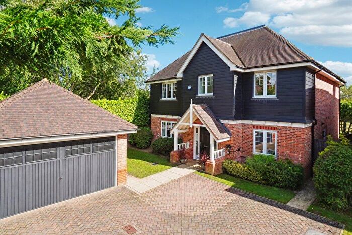 6 Bedroom Detached House To Rent In Lord Reith Place, Beaconsfield, HP9