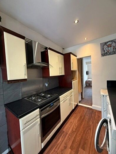 1 Bedroom Maisonette To Rent In Shooters Avenue, Harrow, Middlesex, HA3