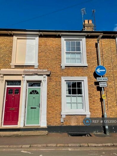 2 Bedroom Terraced House To Rent In Church Road, Leighton Buzzard, LU7