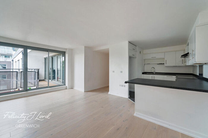 2 Bedroom Flat For Sale In Deals Gateway, London, SE13