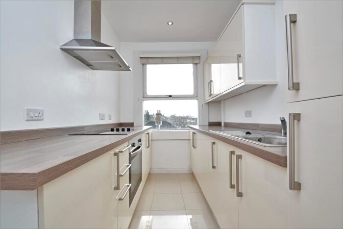 1 Bedroom Flat To Rent In Limes Grove London, SE13