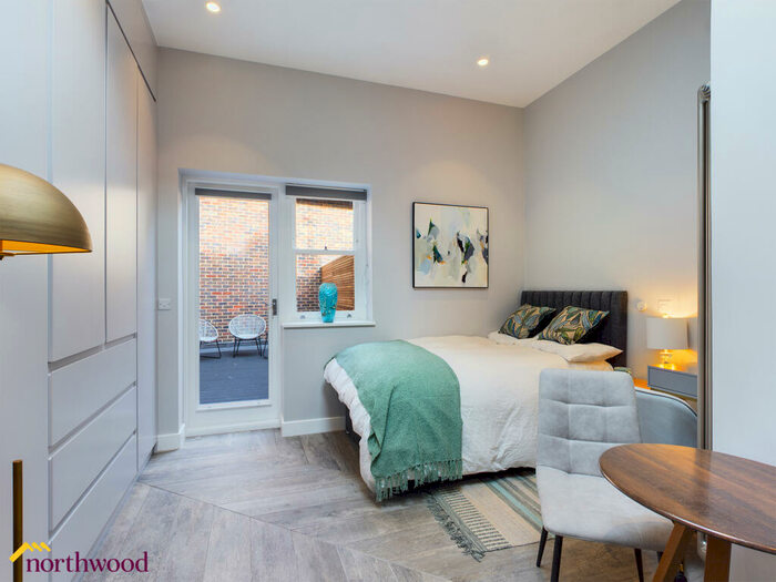 Studio To Rent In Bridge Street, Banbury, OX16