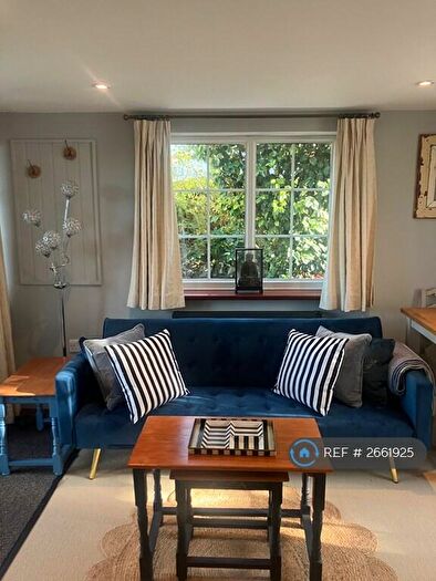 1 Bedroom Flat To Rent In Lawhitton, Launceston, PL15