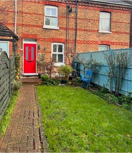 2 Bedroom Terraced House To Rent In Slough, Berkshire, SL1