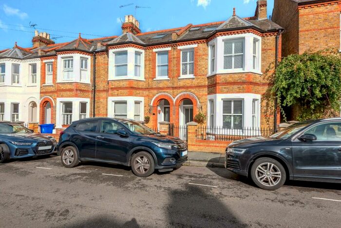 3 Bedroom Terraced House To Rent In Queens Road, Windsor, SL4