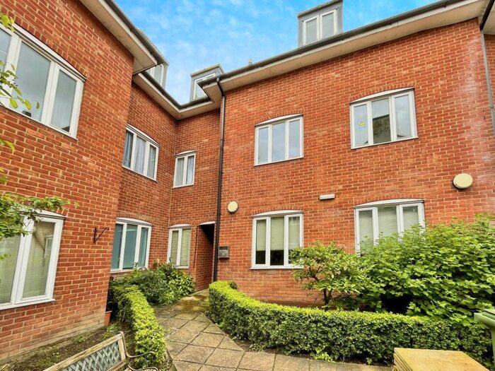 1 Bedroom Flat To Rent In Russell House, Russell Street, Stroud, GL5