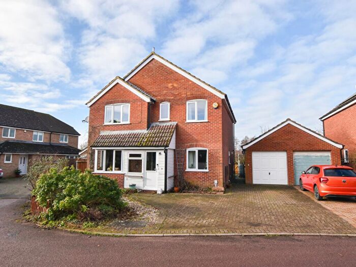 4 Bedroom Detached House For Sale In Bramble Road, Towcester, NN12