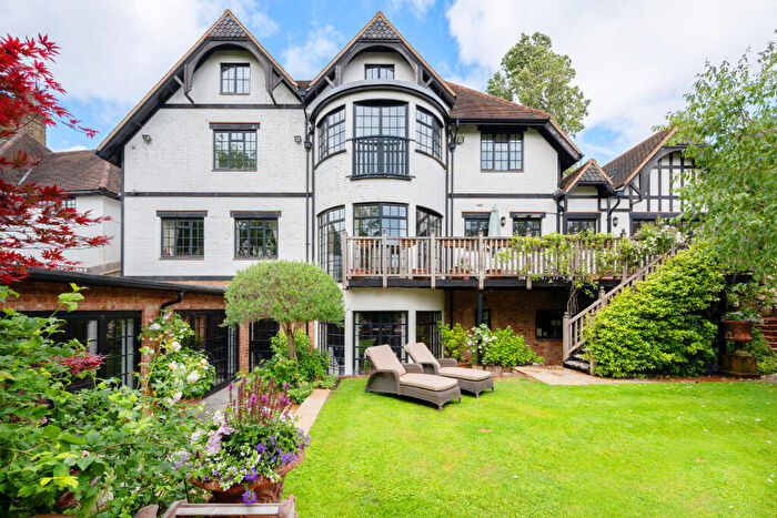 6 Bedroom Detached House For Sale In The Lodge, Fitzroy Park, Camden, London, N6