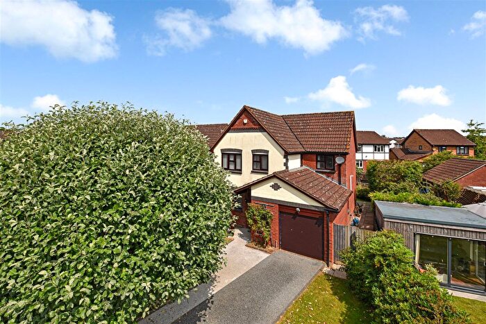 4 Bedroom Detached House For Sale In Wheatfield Close, Cullompton, EX15