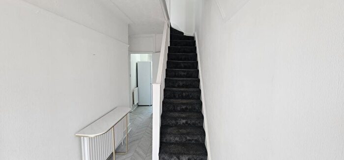 4 Bedroom Semi Detached House To Rent In Park Crescent, Hornchurch, RM11