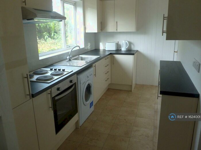 4 Bedroom Terraced House To Rent In Chennells, Hatfield, AL10