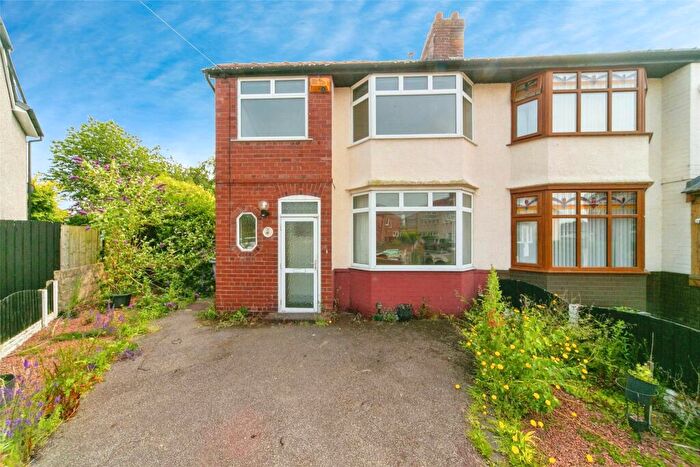 3 Bedroom Semi-Detached House For Sale In Craigleigh Grove, Wirral, Merseyside, CH62
