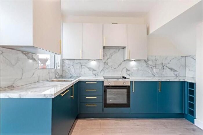 2 Bedroom Flat To Rent In Olive Road, London, NW2