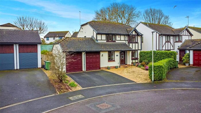 4 Bedroom Detached House For Sale In Taw Meadow Crescent, Fremington, Barnstaple, EX31