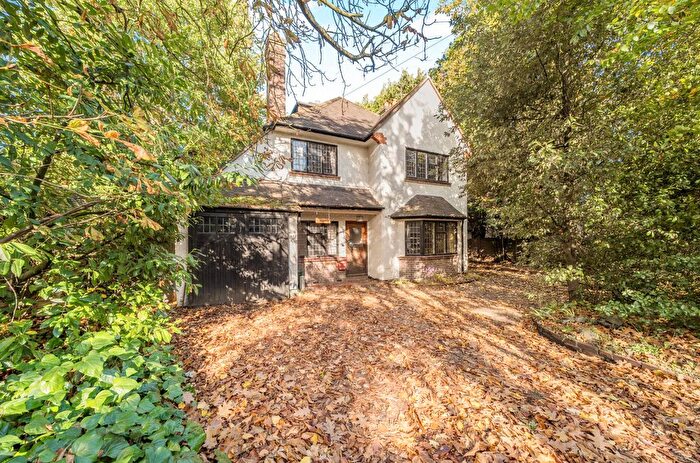 4 Bedroom Detached House For Sale In Woking, Surrey, GU22