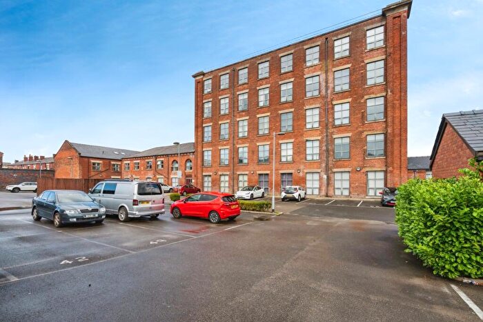 2 Bedroom Flat For Sale In Bentinck Street, Bolton, Lancashire, BL1